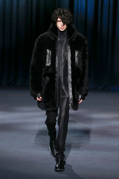 Look 7